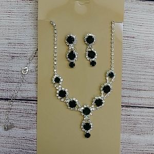 Emerald green formal necklace earing set